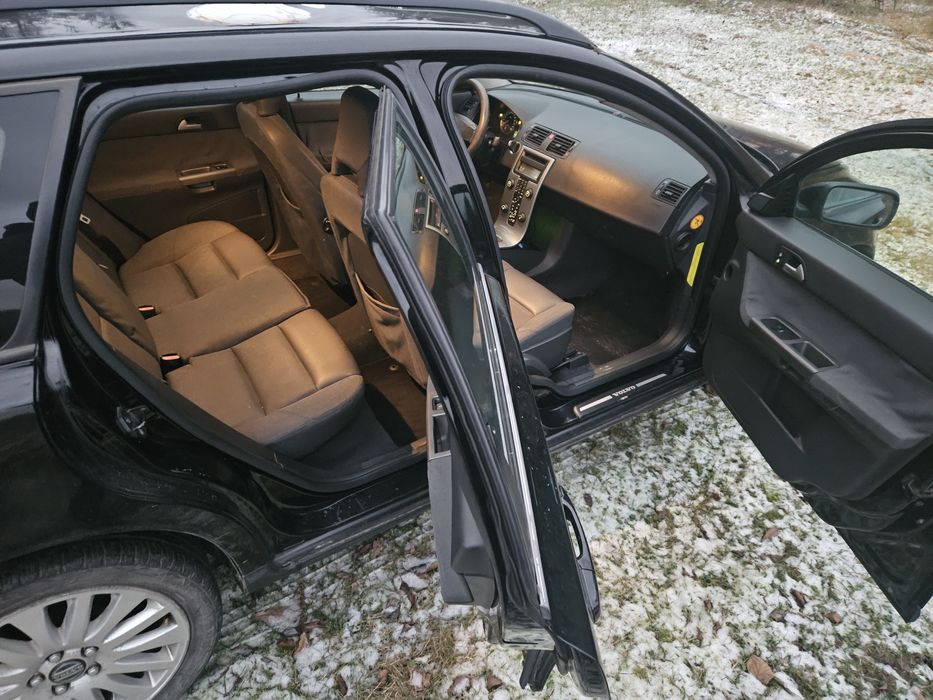 Volvo V50 2004 рік 2.0 дизель для військових