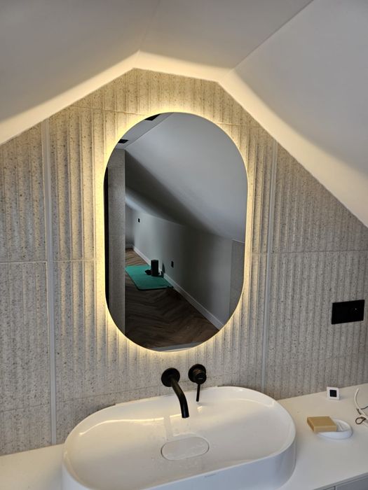 Szklarz, lustra na wymiar, mozntaż