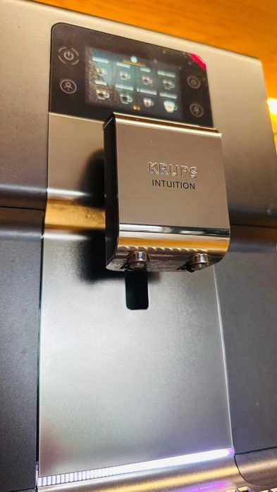 Ekspres do kawy Krups Intuition Preferende+ EA875U- nowe uszczelki