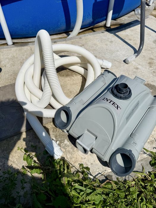 Робот пылесос  для бассейна intex 28001