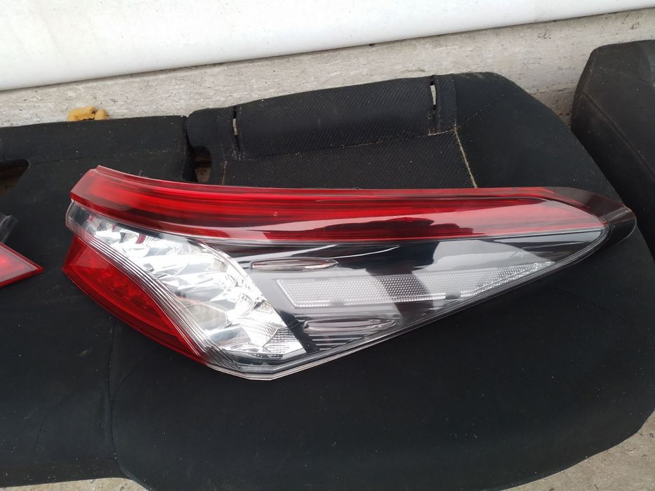 Задні фари LED рестайлінг Toyota Camry 70 21-24 року