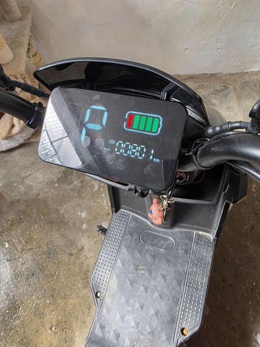 Moto elétrica yord raider