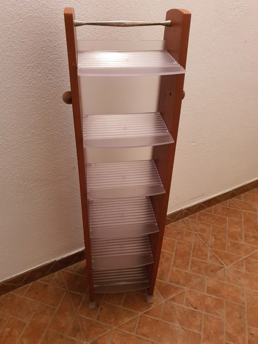 Movel para cds em madeira cerejeira