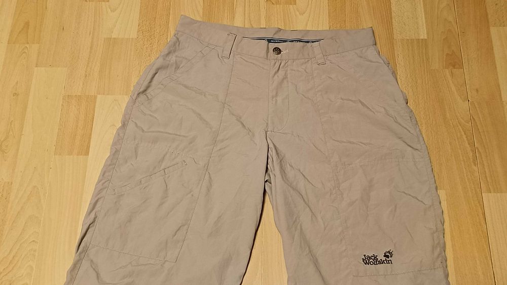 Męskie krótkie spodnie turystyczne JACK WOLFSKIN r.M stan bardzo dobry