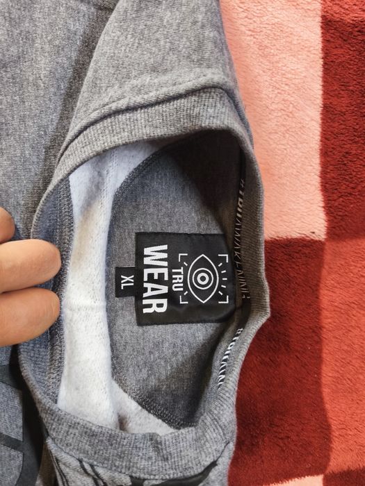Bluza Rojo "gry łączą a nie dzielą"