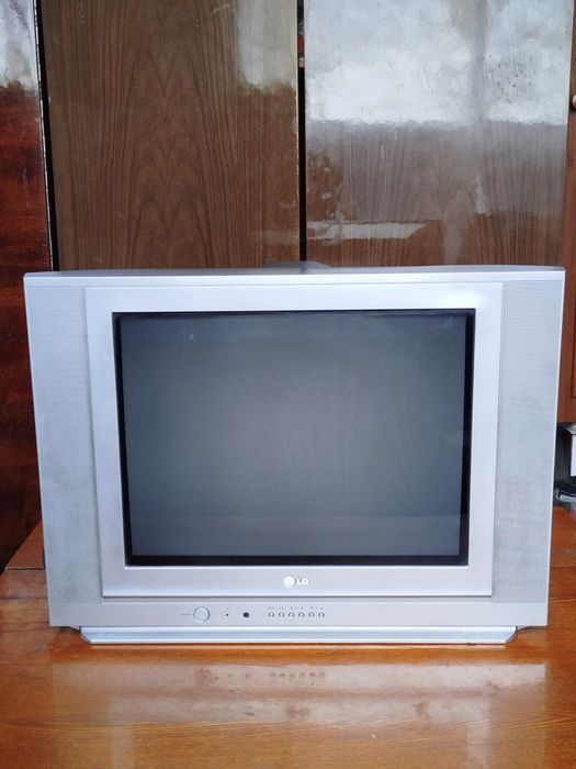 Продам телевізор LG.