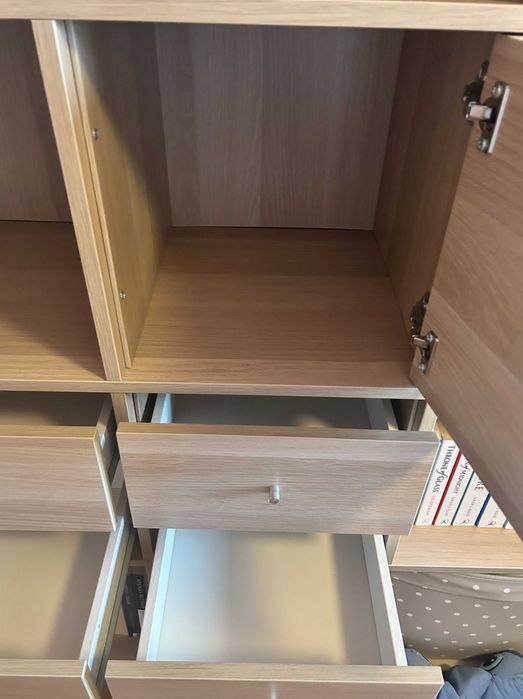 Estante Kallax carvalho, formato 4 x 4 (147cm X 147cm X 39cm)