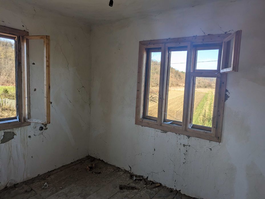 Продається будинок із земельною ділянкою у с. Старі Богородчани (12)