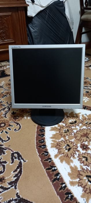 Монітор Самсунг 48 см. по діагоналі