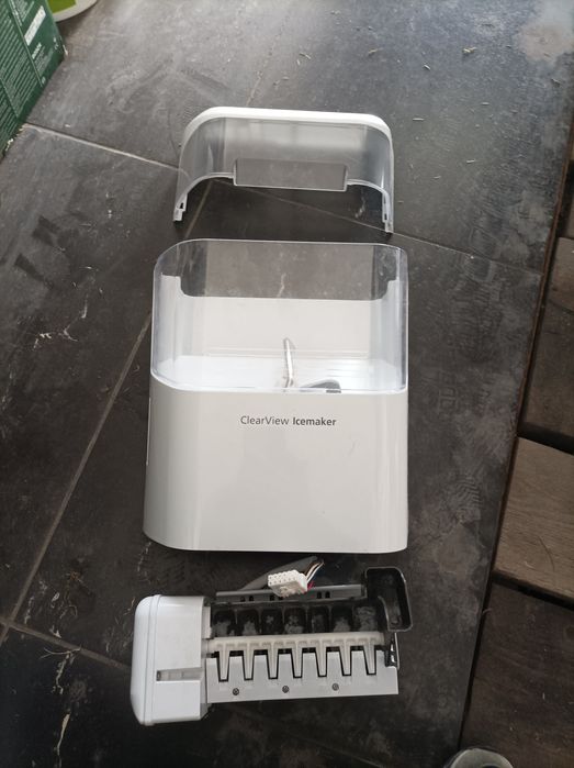 Kostkarka do lodu Samsung rsg5purs