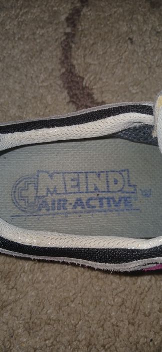 Продам трекинговые кросовки Meindl