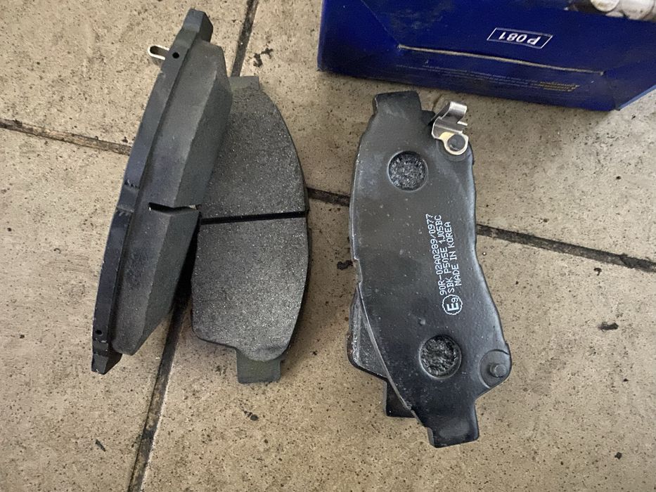 Передні тормозні колодки HI-Q на toyota