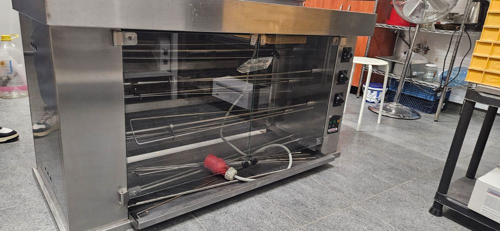 Rożen elektryczny opiekacz