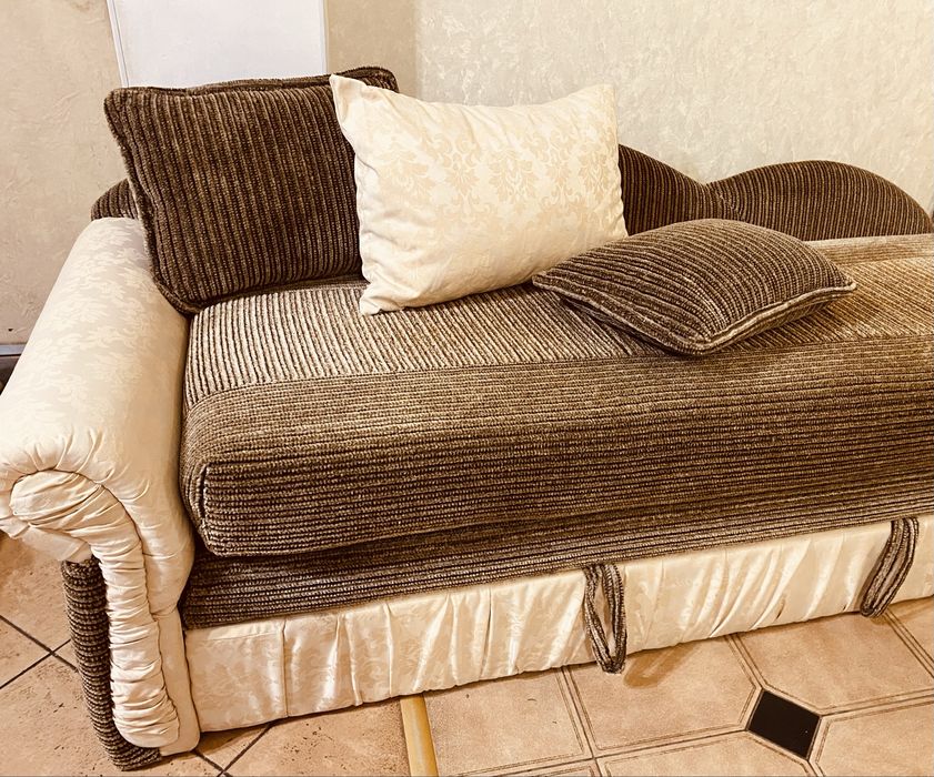 Диван в отличном состоянии.