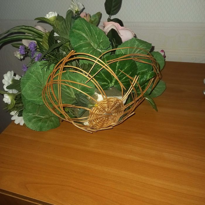 Искусственные цветы Букет роз в корзинке в ид.сост.,Харьков