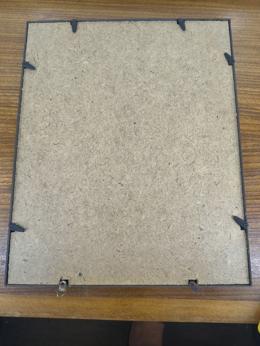 Nowe lustro w ozdobnej ramie