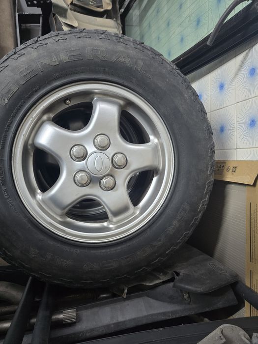 Jantes Land Rover 16" com Pneus