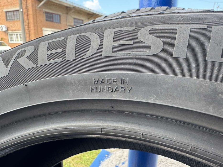Всесезонні шини Vredestein 225/55 R18