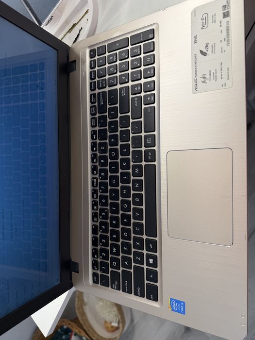 Laptop ASUS X540L