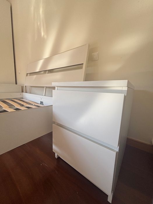 Vender cama e mesinhas