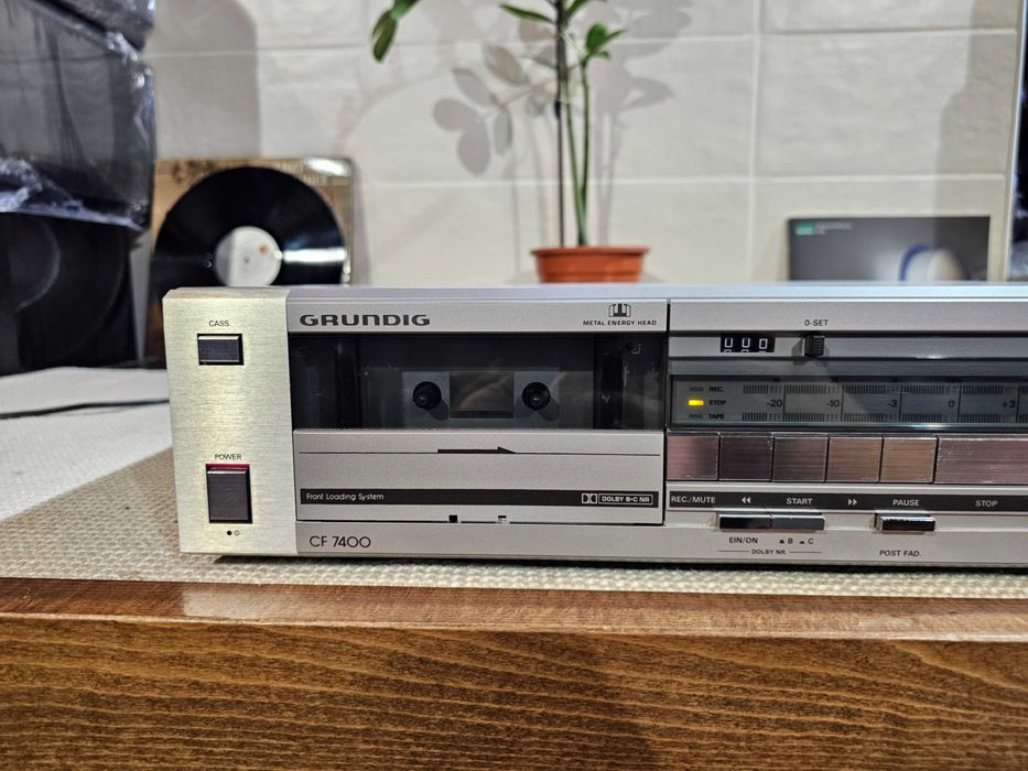 Касетна дека Grundig CF 7400