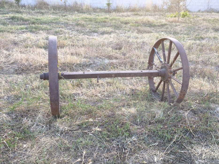 Rodas de caroça antigas
