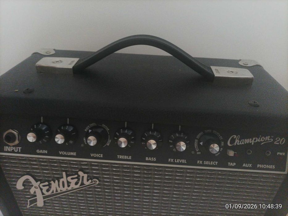Amplificador Fender Champion 20
