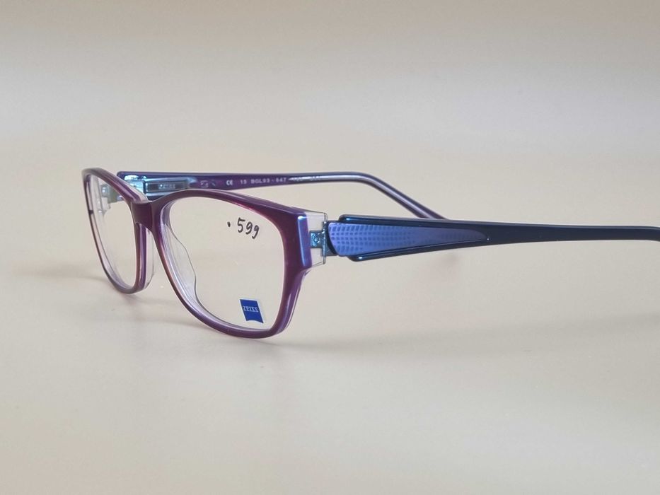 Nowe oprawki okularowe marki ZEISS ch1