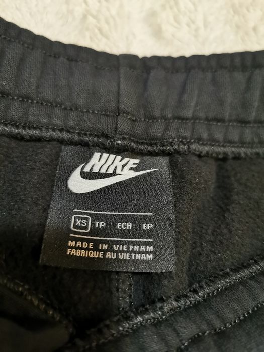 Czarne damskie spodnie dresowe Nike XS