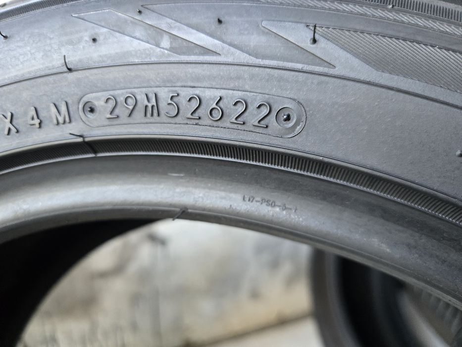 Sprzedam 2 opony 215/50 17" Toyo letnie 90% 2022r