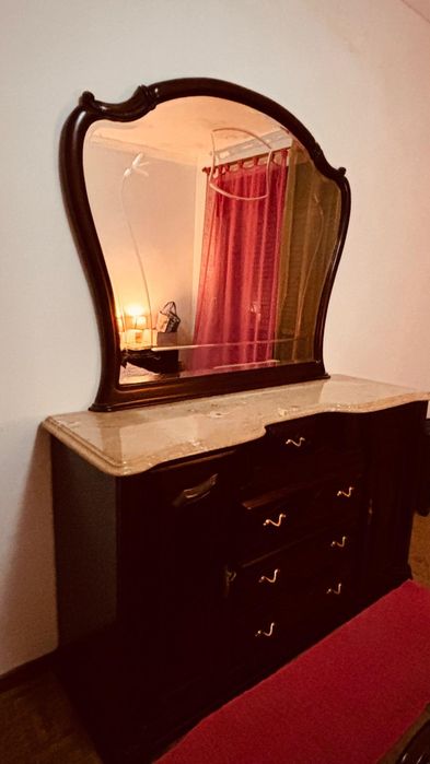 Vendo cómoda com espelho grande