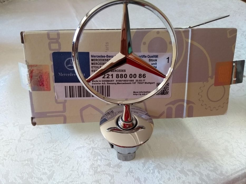 Estrela Capó Mercedes Benz, Peça nova