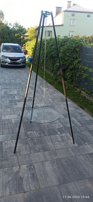 Grill trójnóg MOCNY + ruszt 60cm z łańcuchem