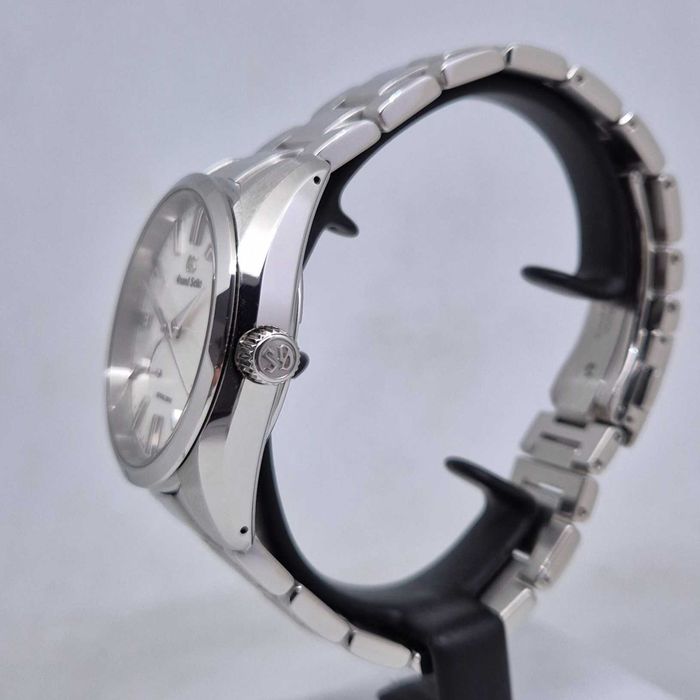 Grand Seiko Heritage Morning Frost SBGA465