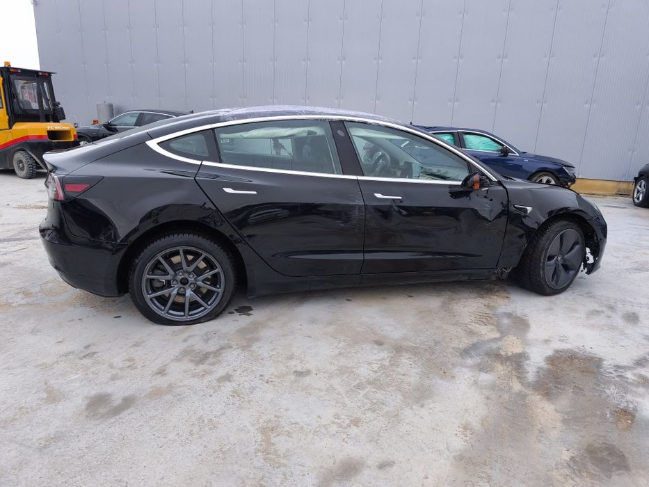 Tesla 3 dual motor