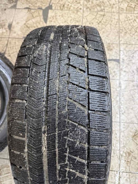 Автошини зимні  BRIDGESTONE