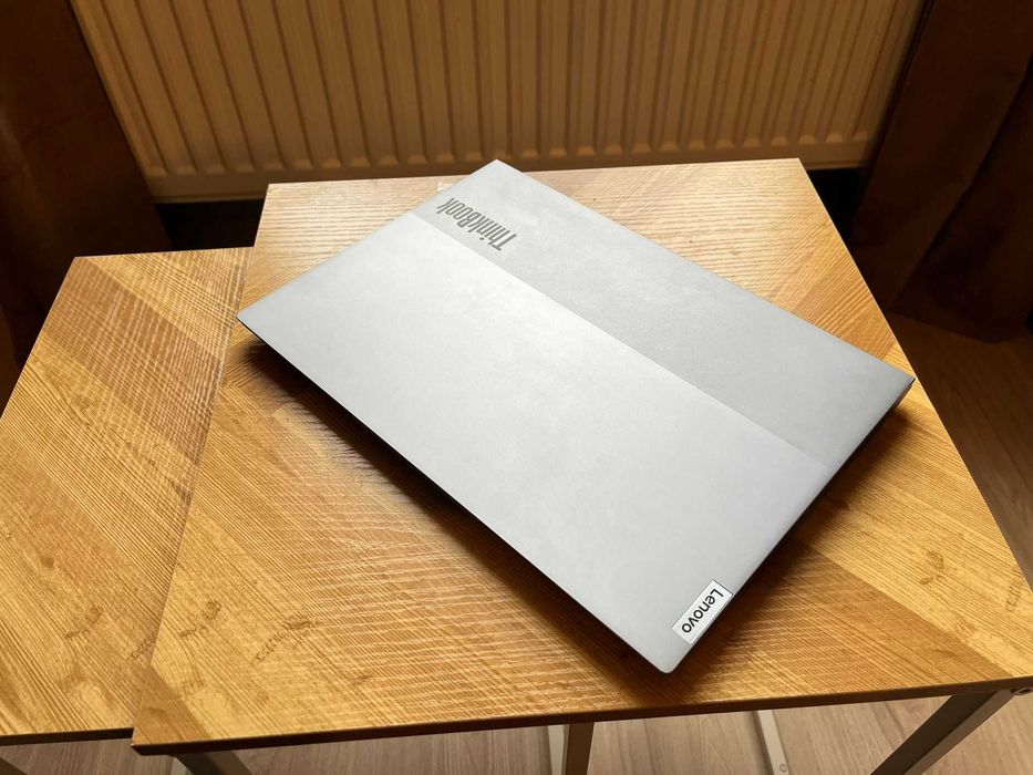 Lenovo ThinBook 13s G4 Intel Core i7 4,7 GHz, 16 GB RAM / 512 GB szary