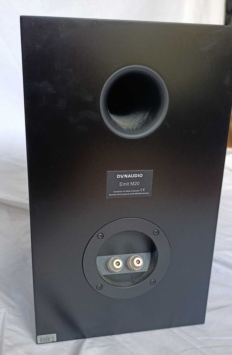 Dynaudio Emit M20 Satin Black - Par de colunas Hi-Fi, em excelente estado de conservação