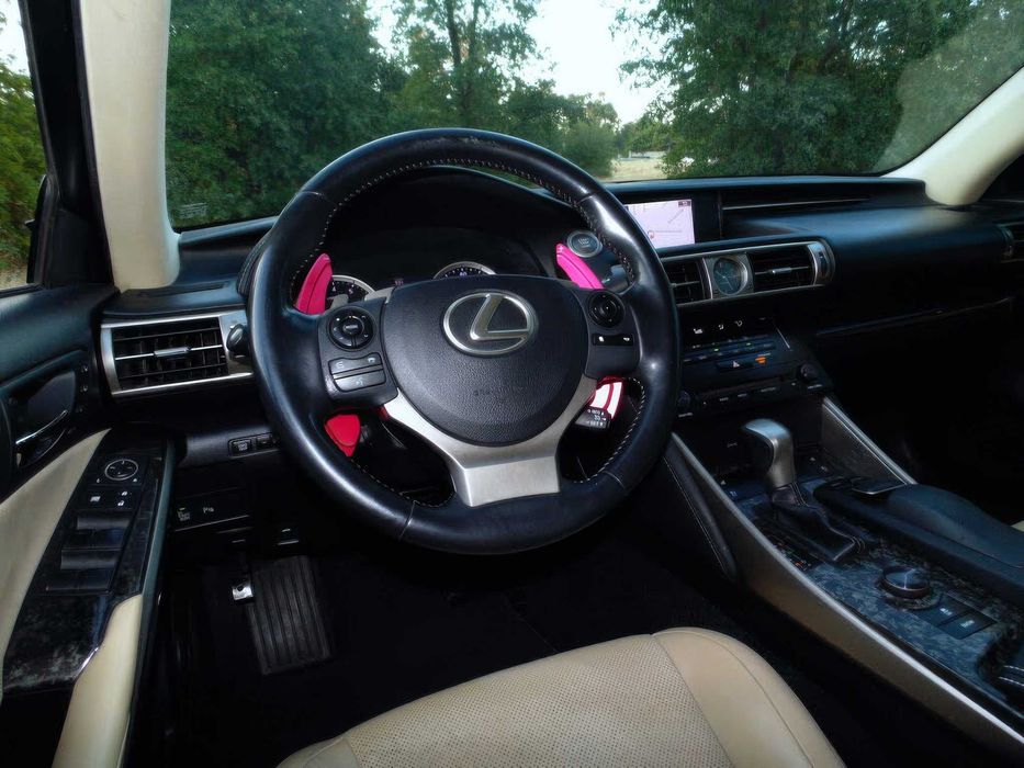 Lexus IS 250      2014