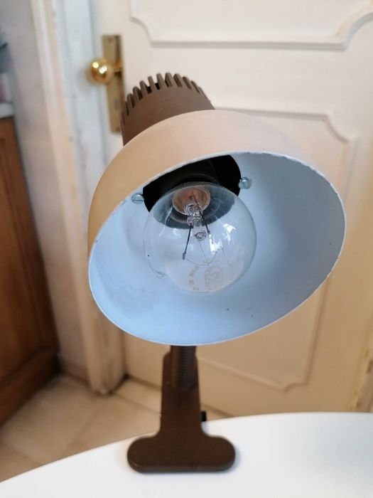 Candeeiro de secretaria portátil com mola, como novo.