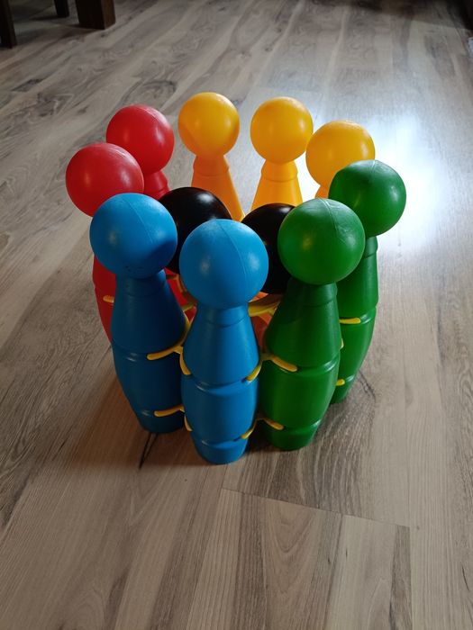Kręgle, zabawka dla dzieci
