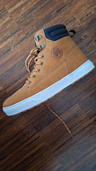 Buty wiosenne za kostkę O'Neill rozm 40