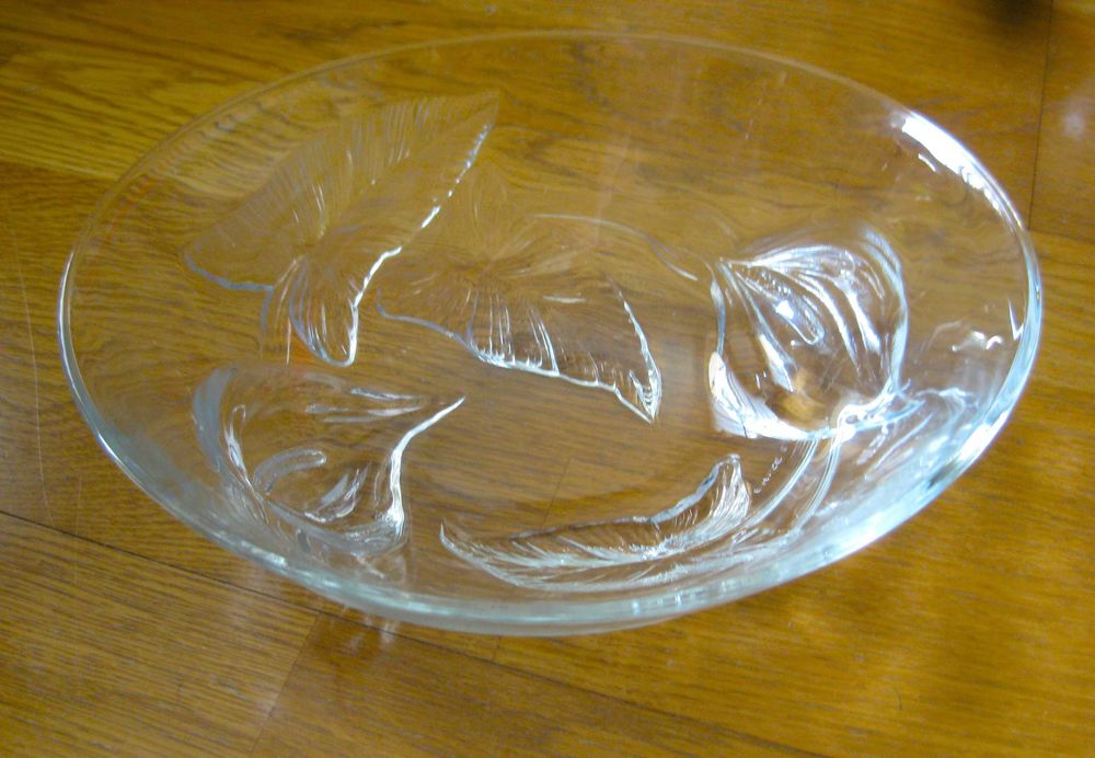 Taça Oval com relevo de Lírios da Luminarc