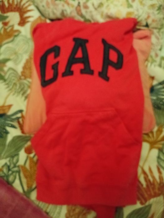 Sweet Gap original,vermelha em ótimo estado tamanho Mado