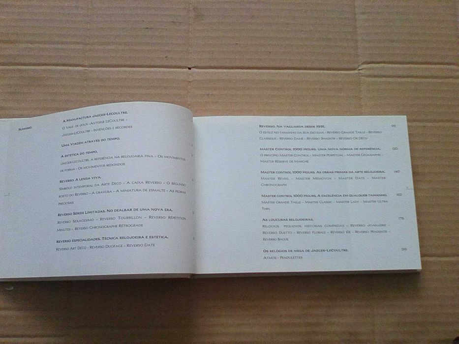 livro da Manufactura Jaeger-LeCoultre