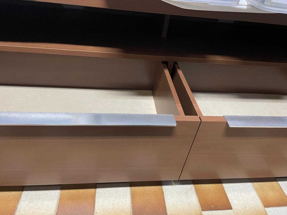 Móvel de TV com Gavetas