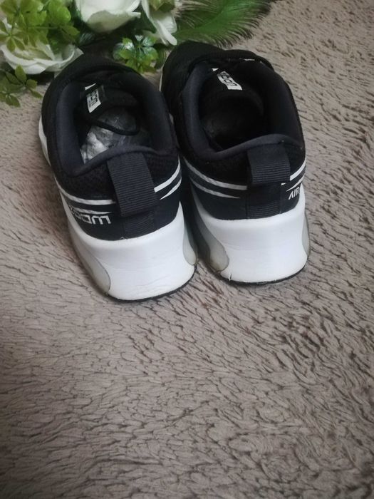 Nike Air Zoom Arcadia buty damskie sportowe rozm. 38.5