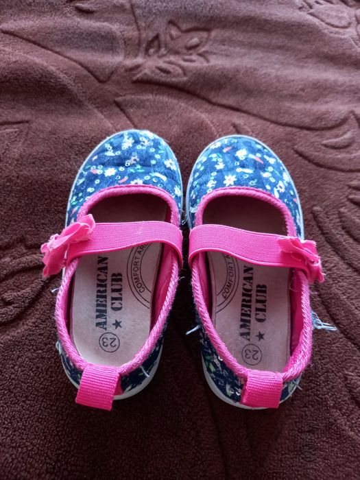 Tenisówki kapcie dziewczęce r 23