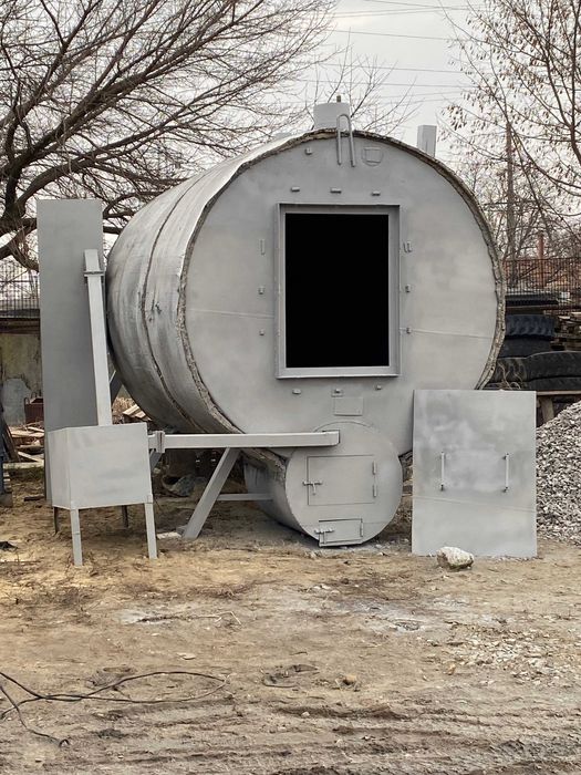 Обладнання для виготовлення деревного вугілля.