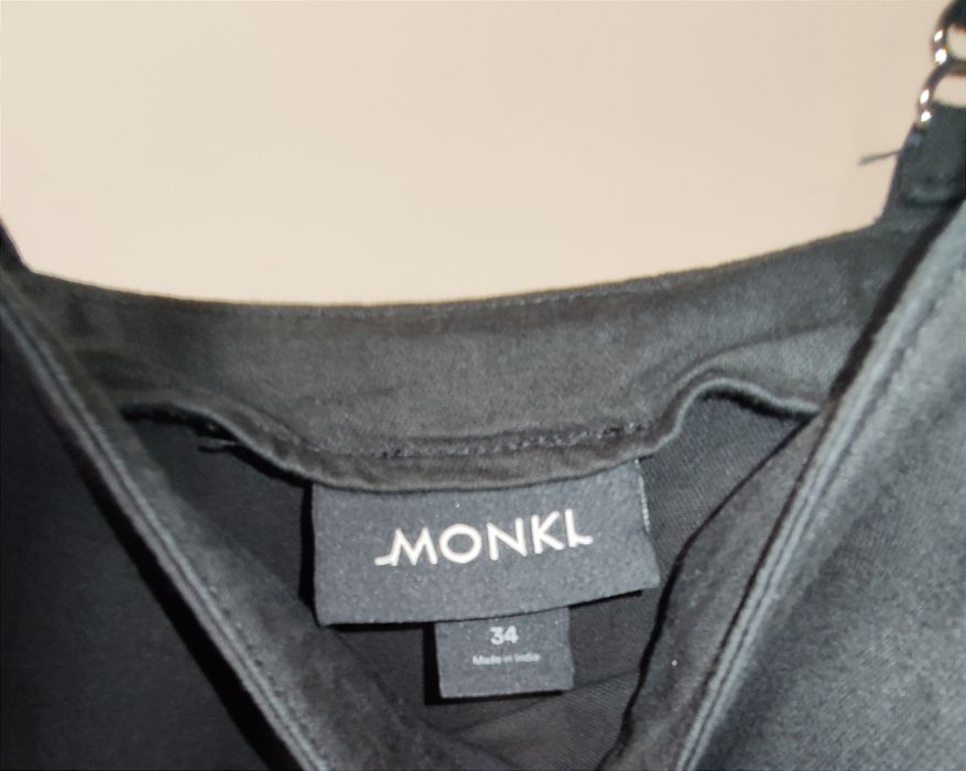 платье макси в пол Monki (р. 34 / XS), графит с разрезом.